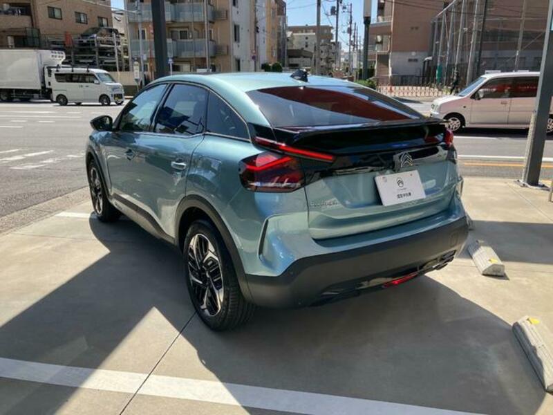 C4