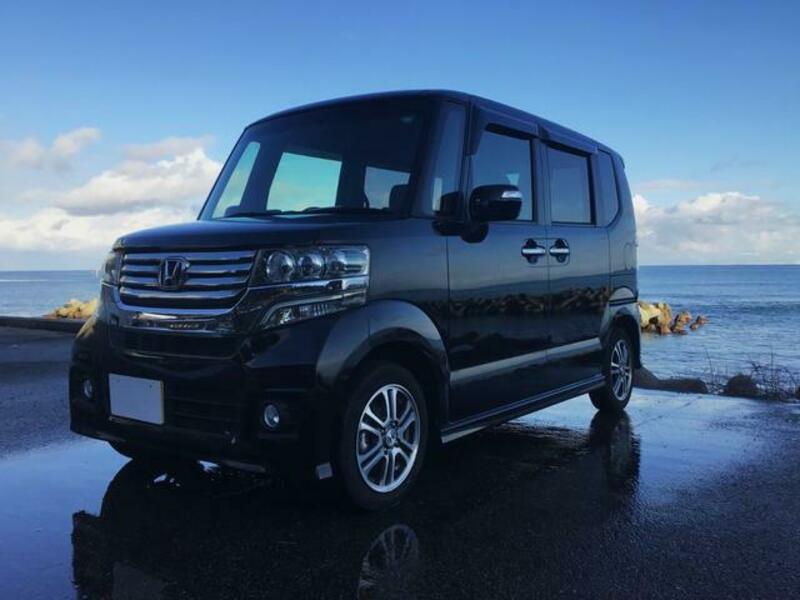 HONDA N BOX CUSTOM