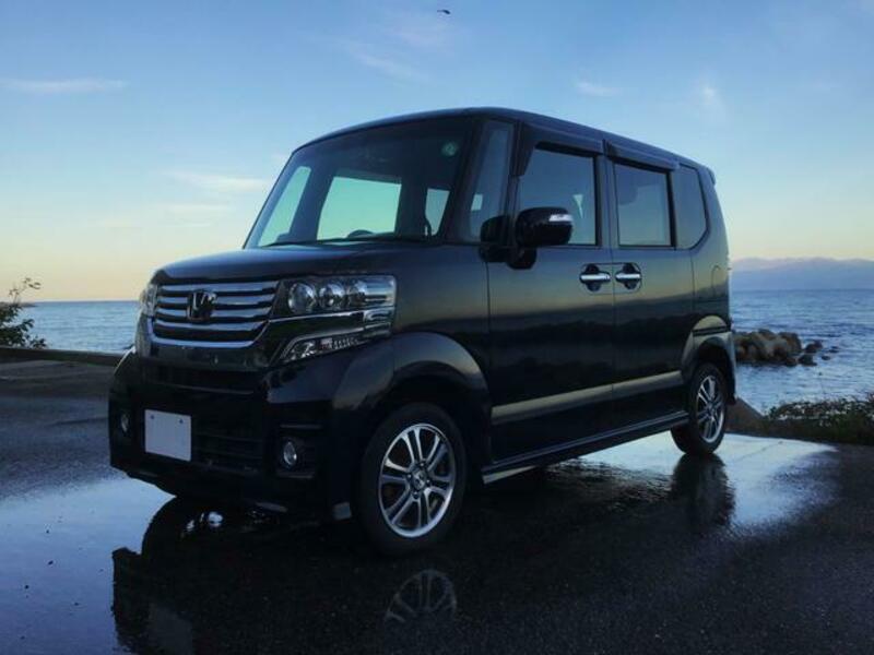 HONDA N BOX CUSTOM