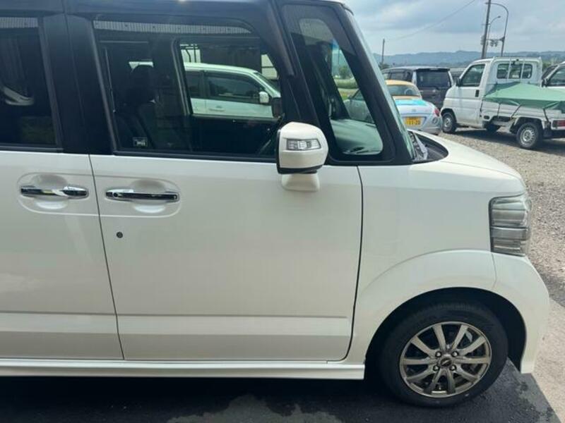 N BOX CUSTOM