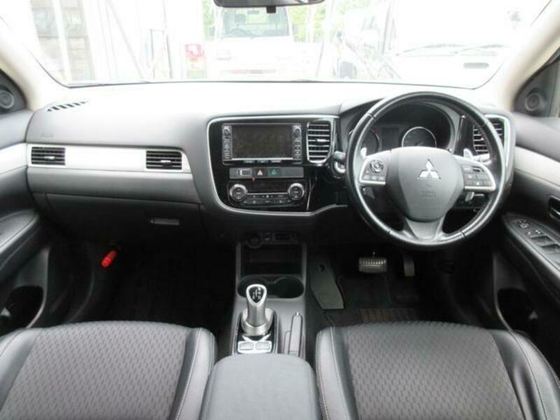 OUTLANDER PHEV