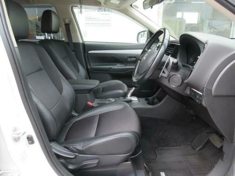 OUTLANDER PHEV