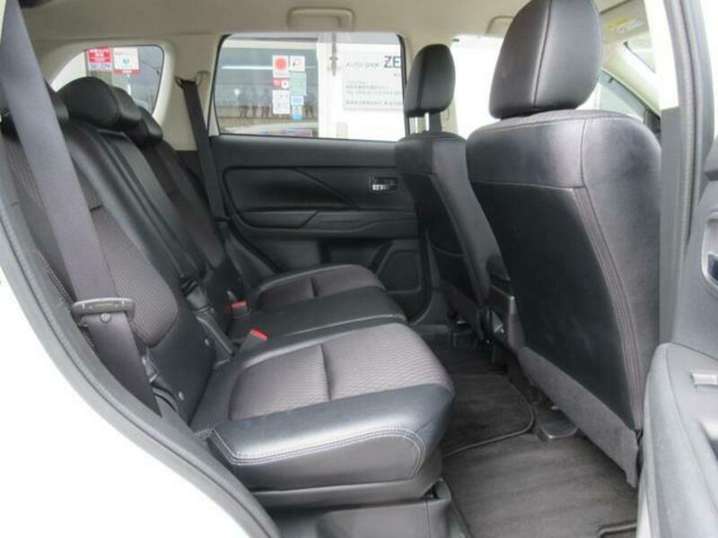 OUTLANDER PHEV