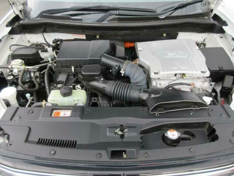 OUTLANDER PHEV