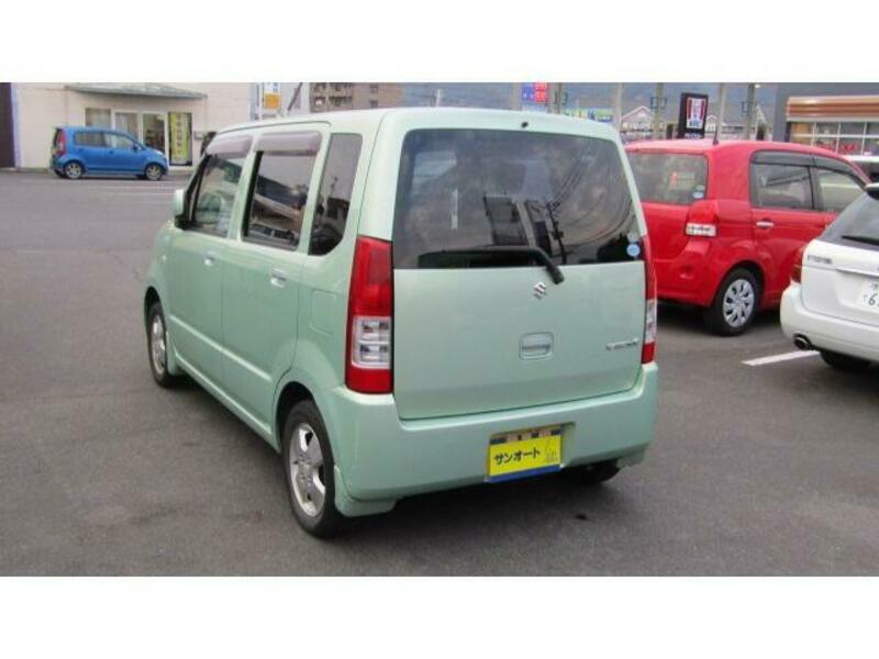 WAGON R