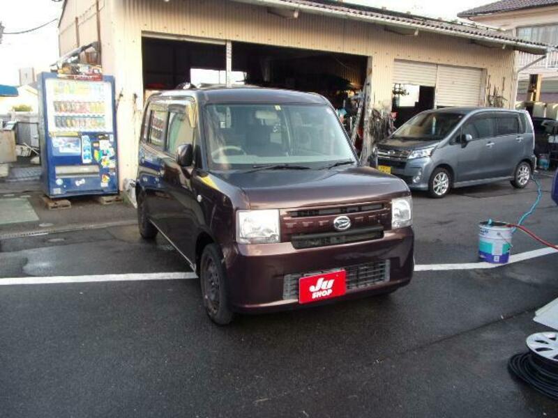 DAIHATSU MOVE CONTE