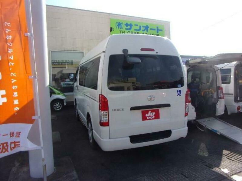 HIACE VAN