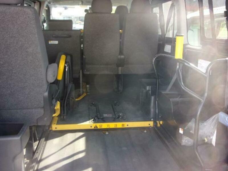 HIACE VAN