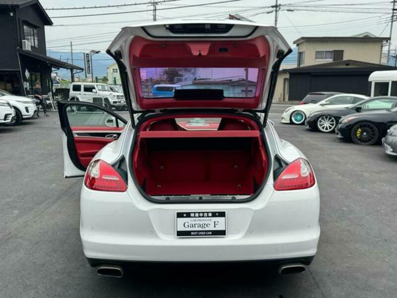 PANAMERA