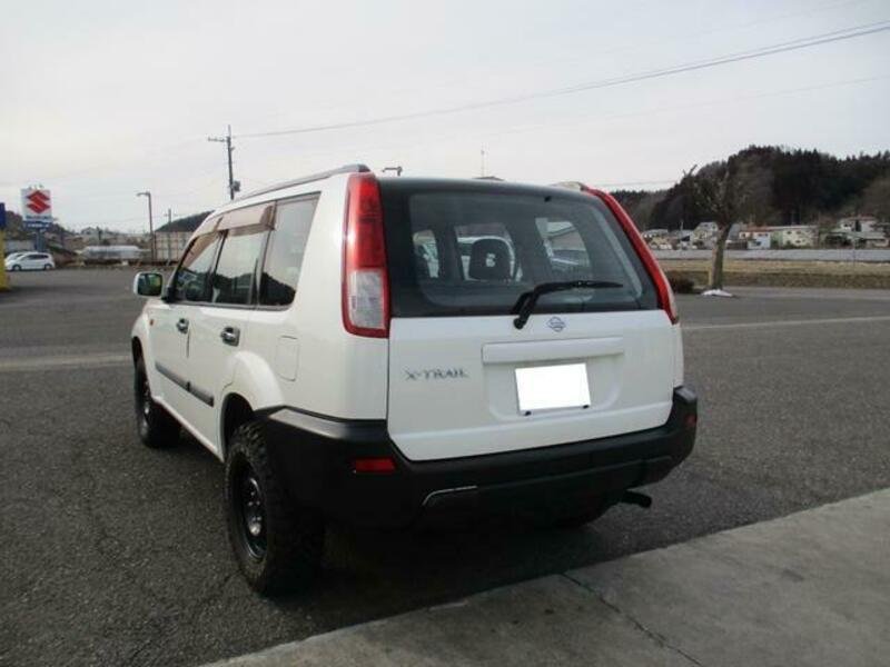 X-TRAIL