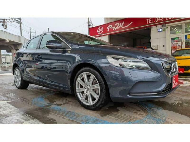 V40