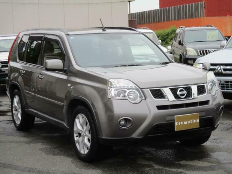 X-TRAIL