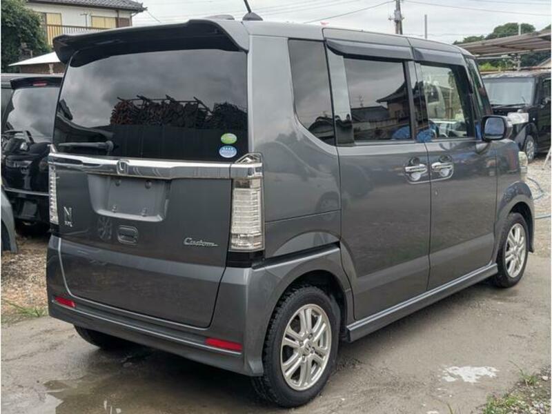 N BOX CUSTOM
