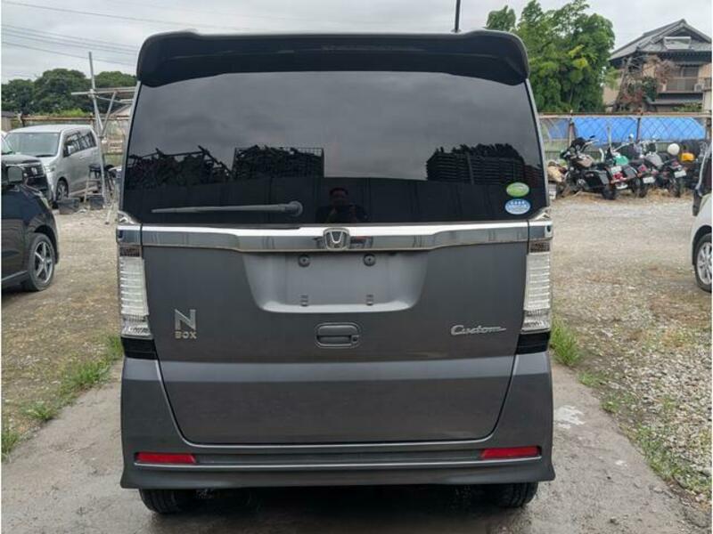 N BOX CUSTOM