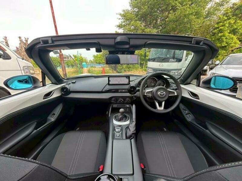 ROADSTER