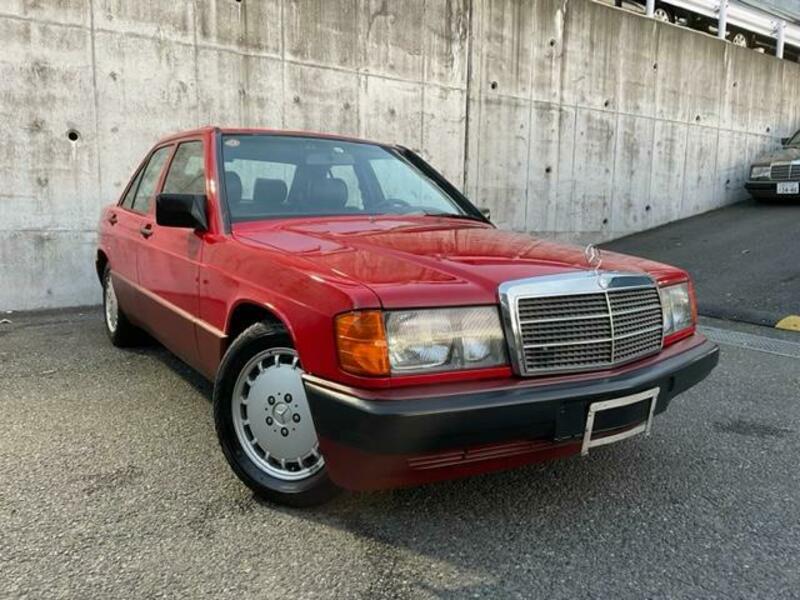 MERCEDES-BENZ 190 CLASS