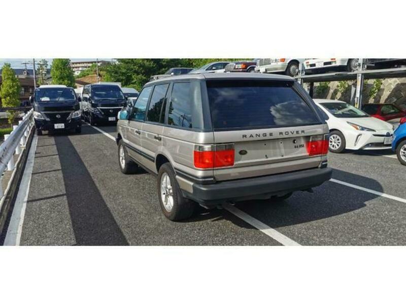 RANGE ROVER