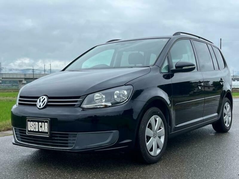 VOLKSWAGEN GOLF TOURAN