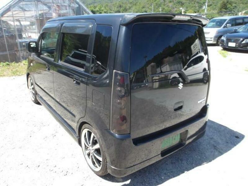 WAGON R