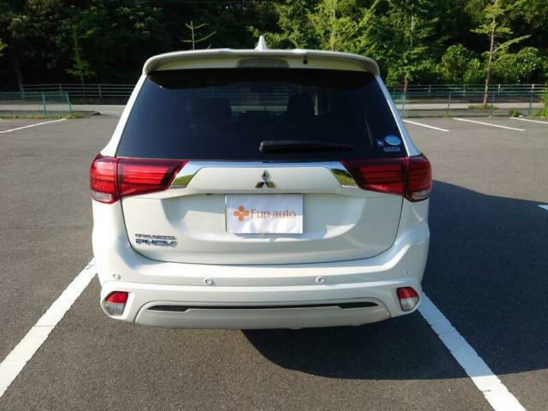 OUTLANDER PHEV