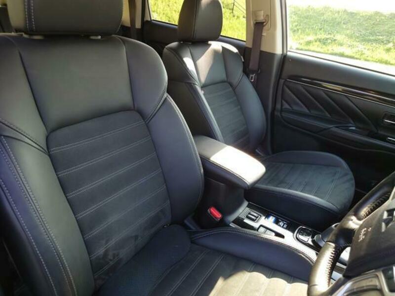 OUTLANDER PHEV
