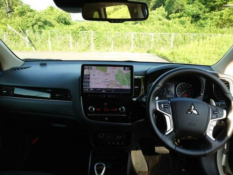 OUTLANDER PHEV