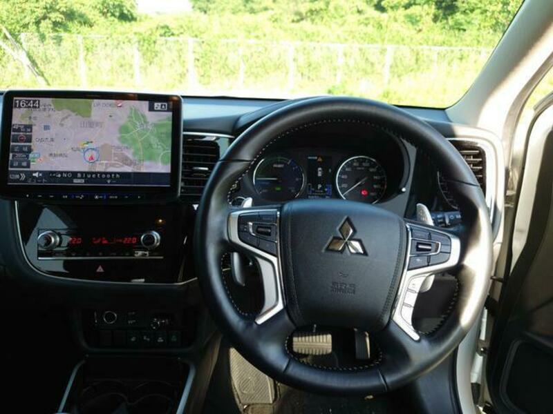 OUTLANDER PHEV