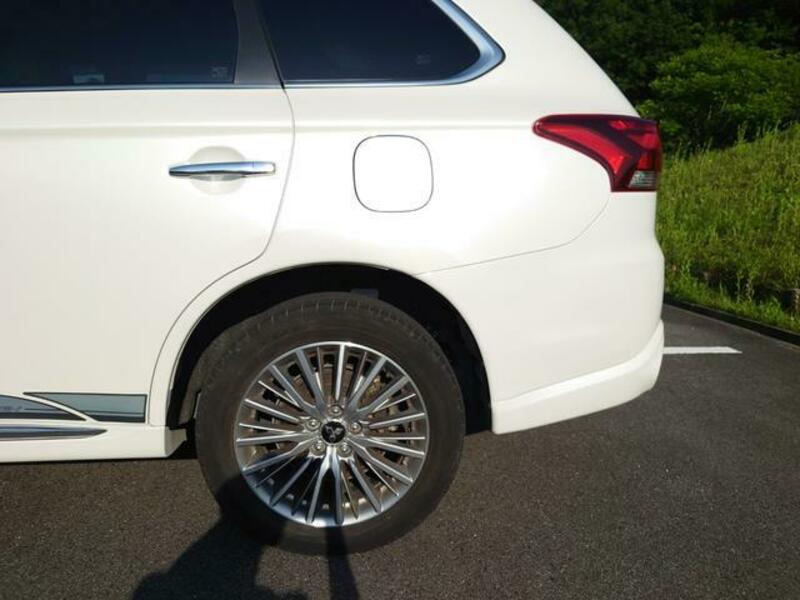 OUTLANDER PHEV