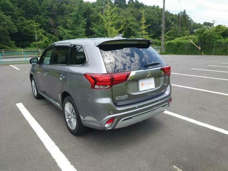 OUTLANDER PHEV