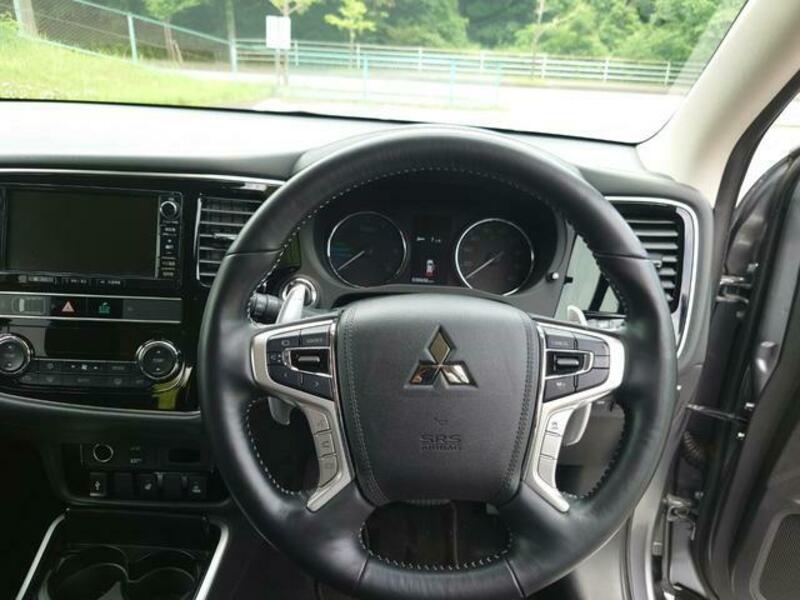 OUTLANDER PHEV