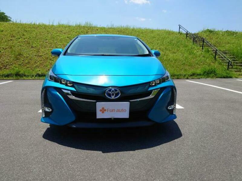 PRIUS PHV