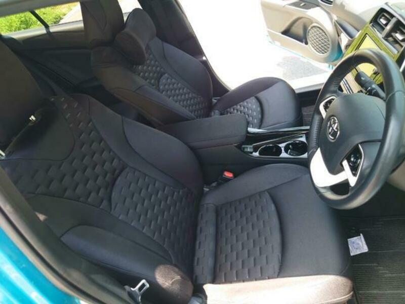 PRIUS PHV