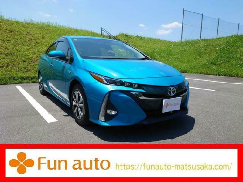 TOYOTA PRIUS PHV