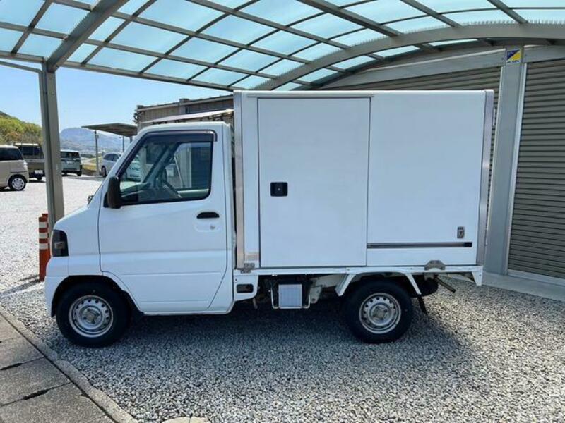MINICAB TRUCK