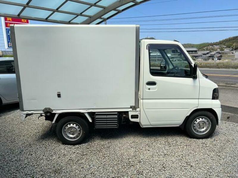MINICAB TRUCK