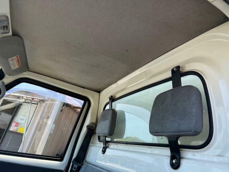 MINICAB TRUCK