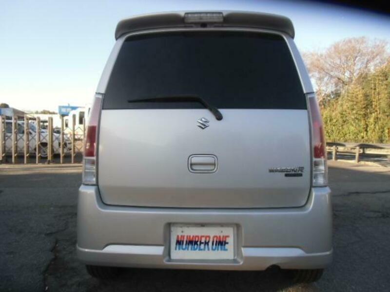 WAGON R