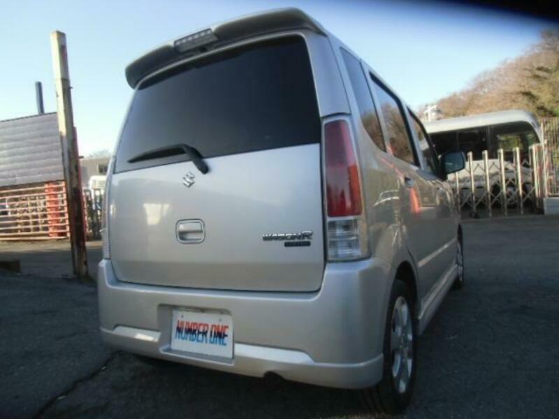 WAGON R