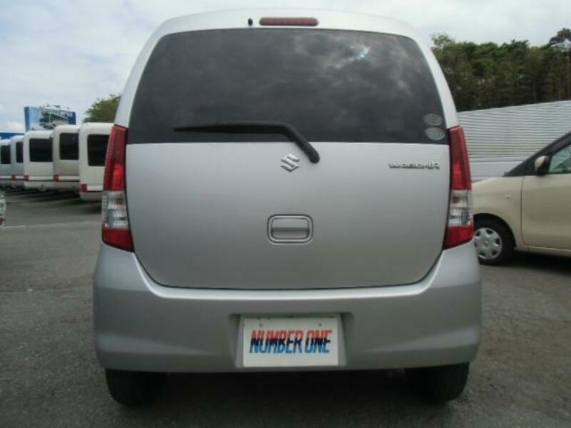 WAGON R