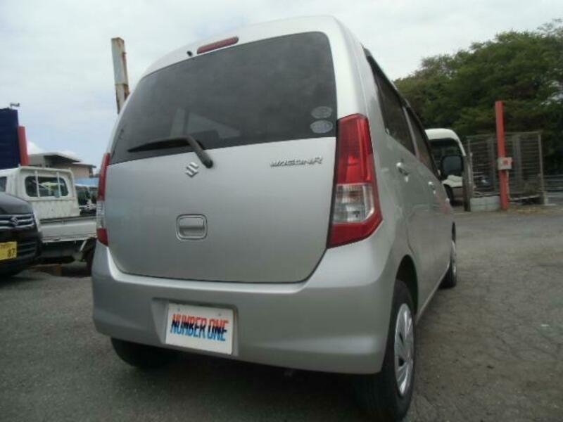 WAGON R
