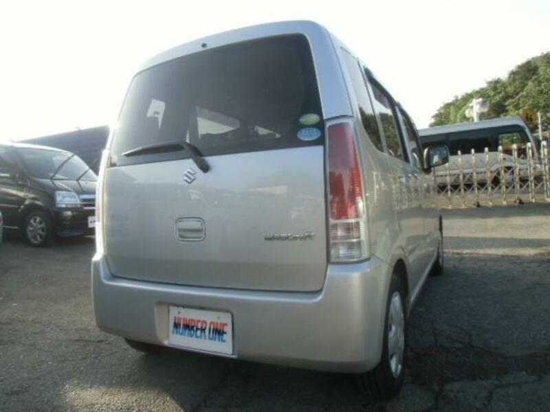 WAGON R