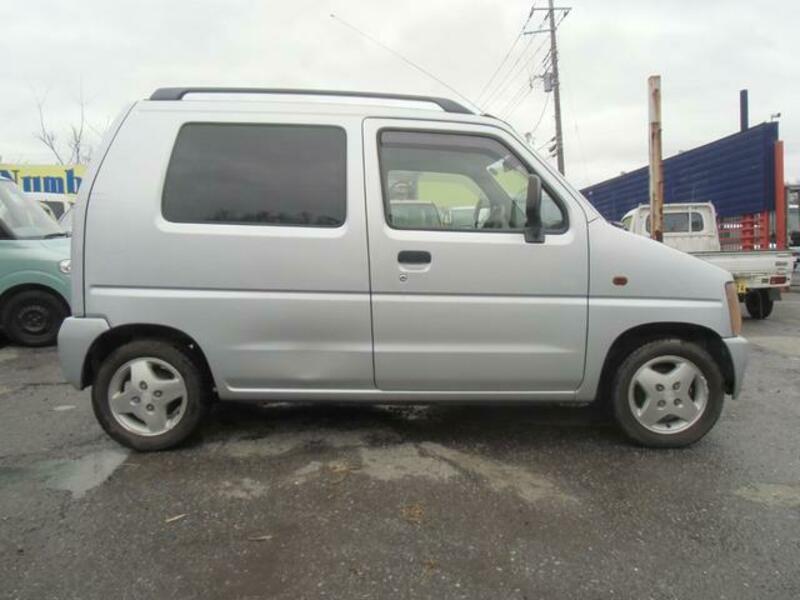 WAGON R