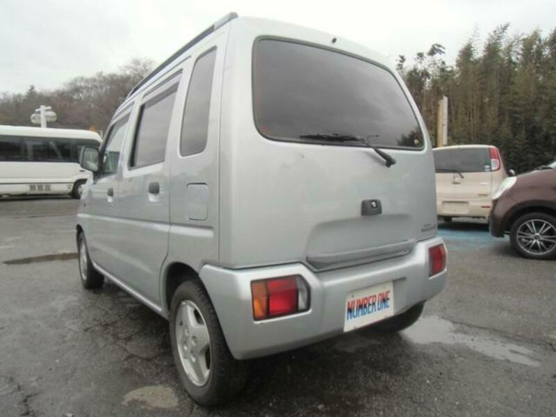WAGON R