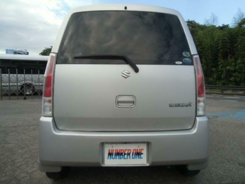 WAGON R
