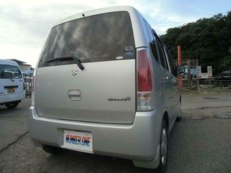 WAGON R