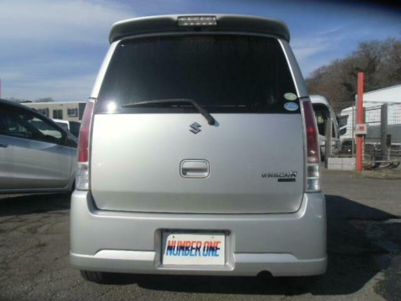 WAGON R