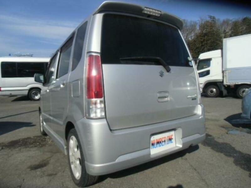 WAGON R