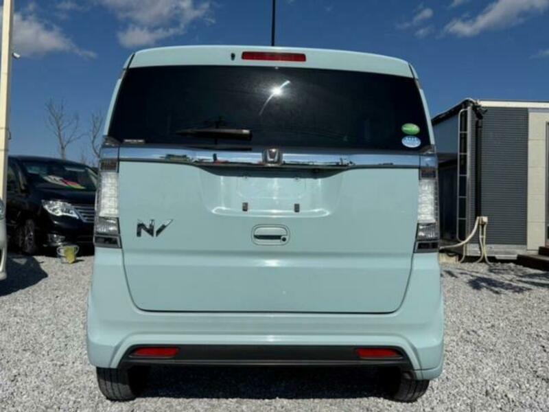 N BOX SLASH