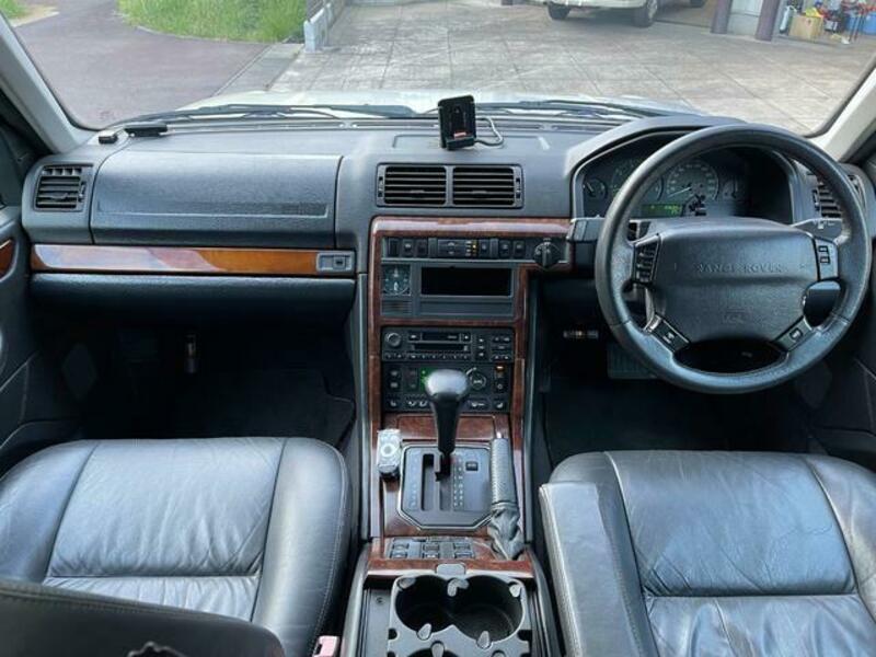 RANGE ROVER