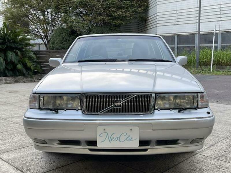 S90